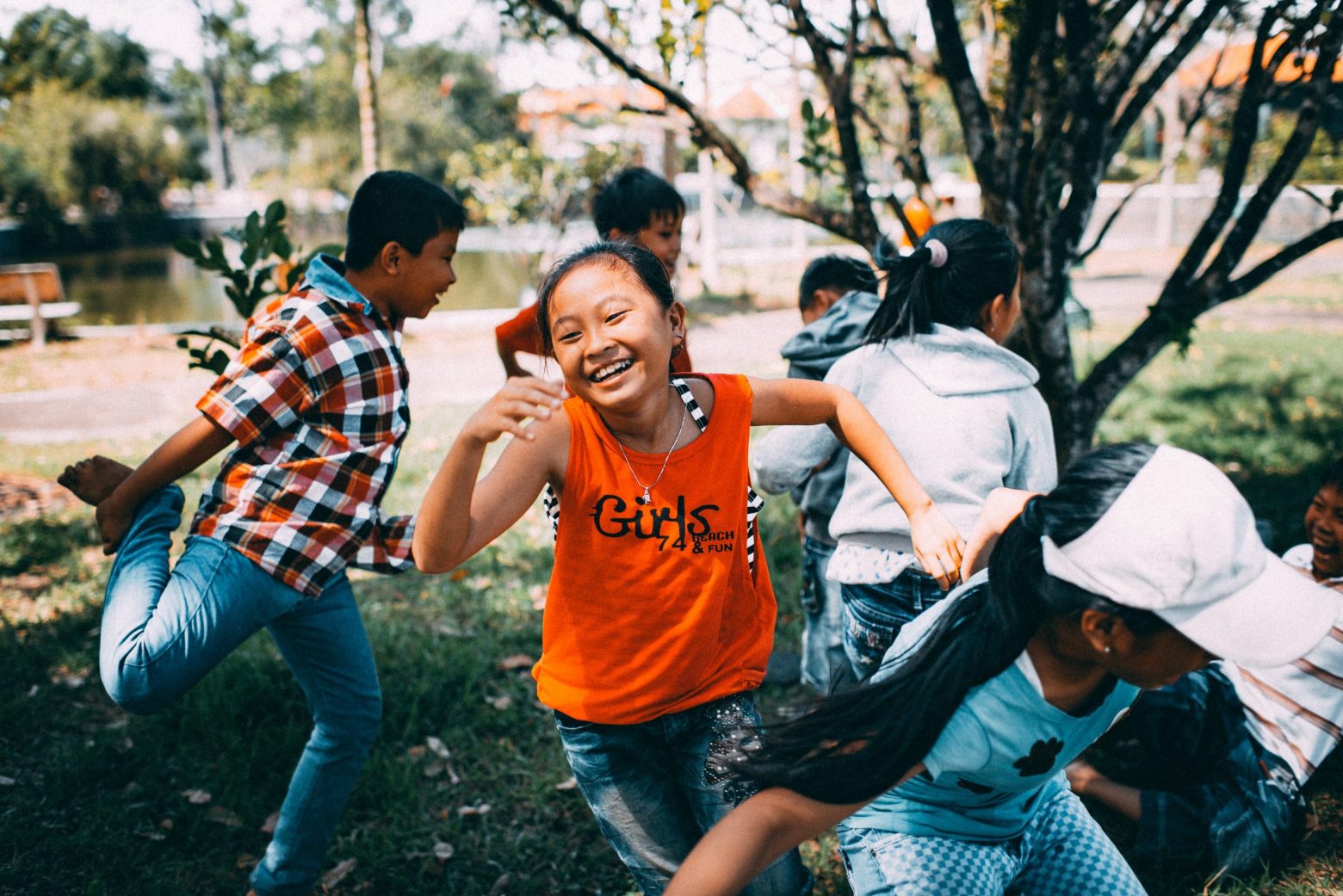 kids playing tag